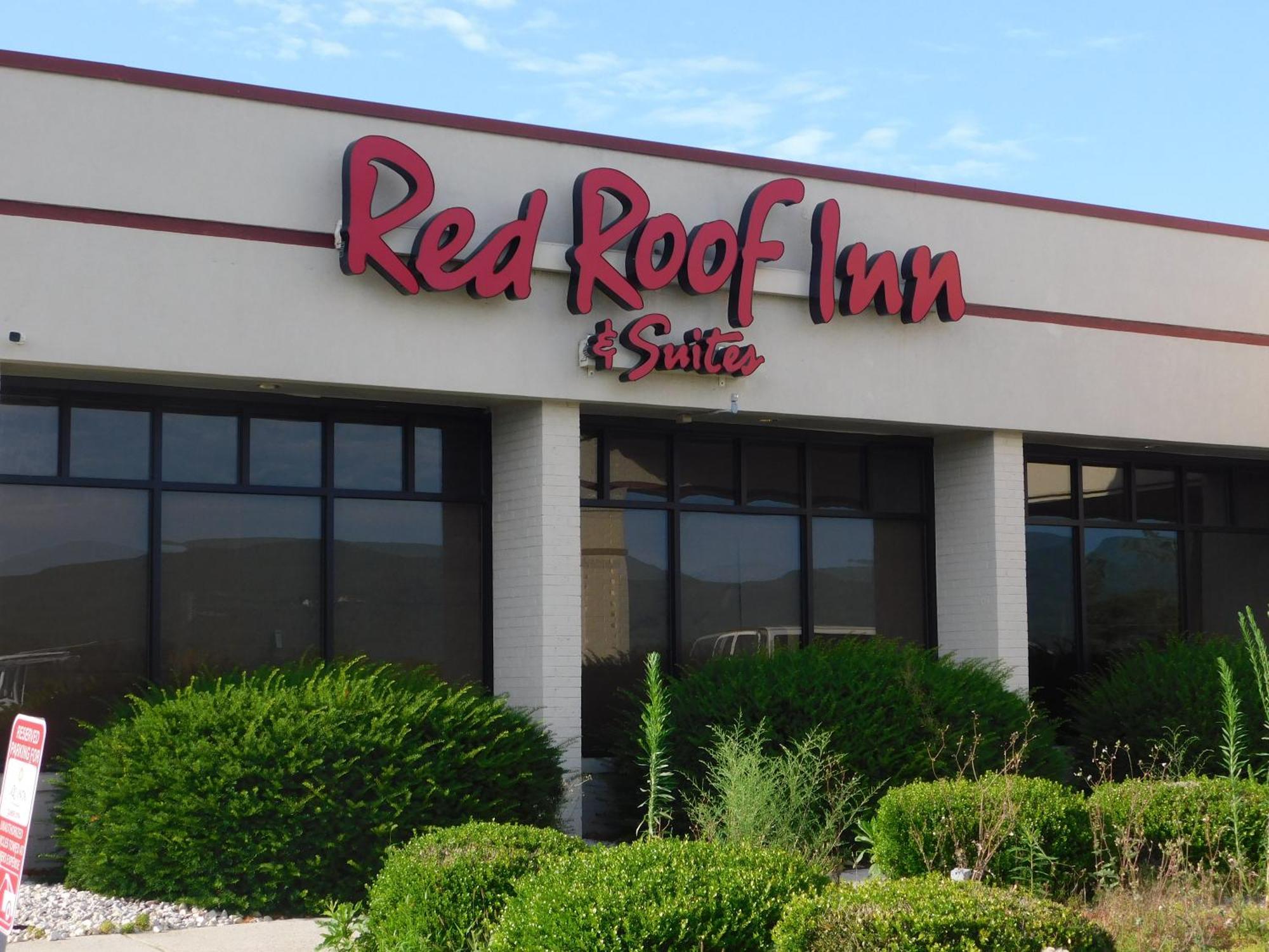 Red Roof Inn & Suites Wytheville Esterno foto