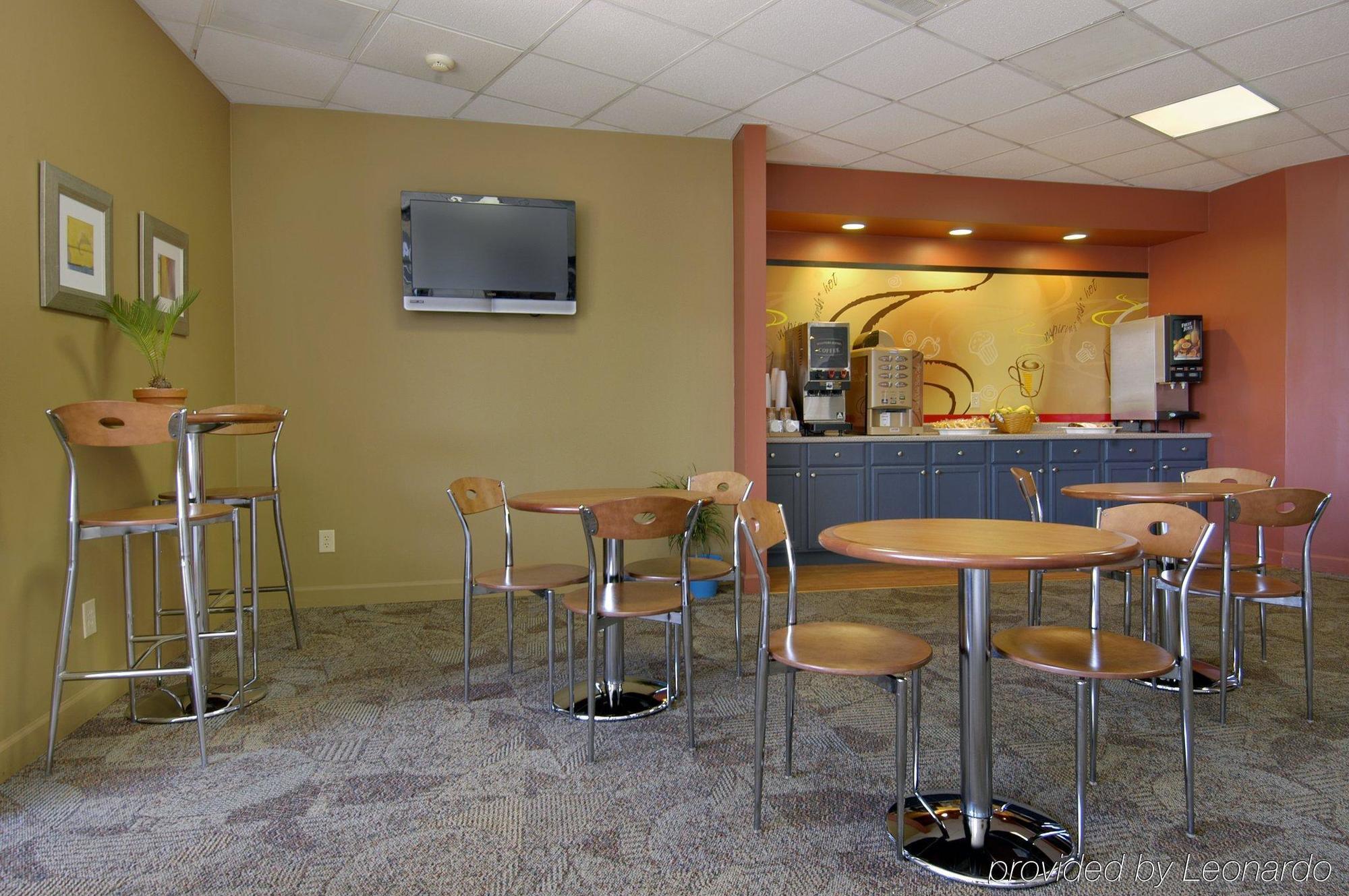 Red Roof Inn & Suites Wytheville Ristorante foto